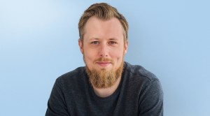Alex Barclay Headshot